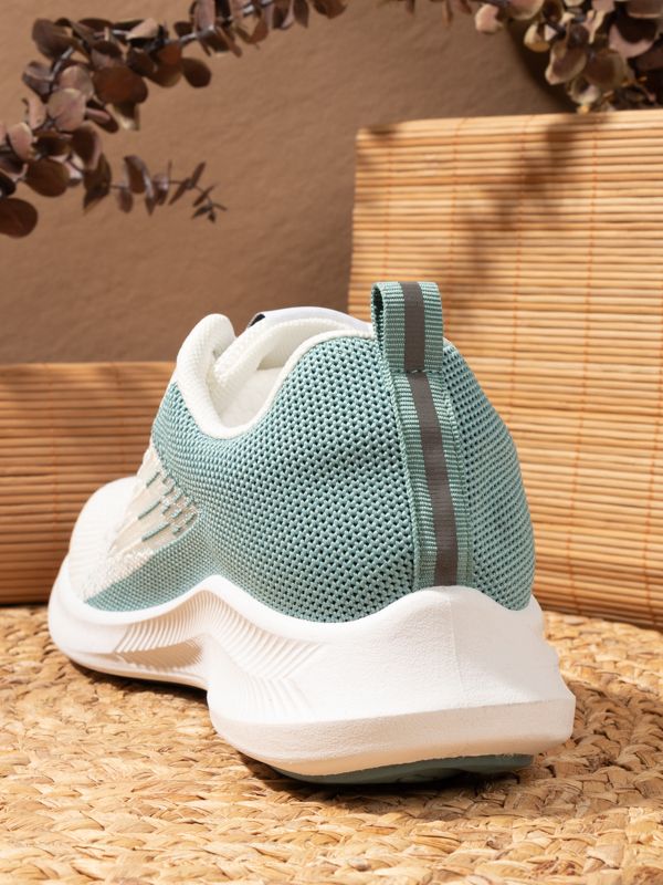 Tenis Blade Cut estilo Runner para Mujer 658