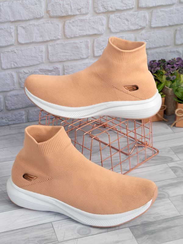 Tenis Deportivos tipo Bota sin cordones EH01