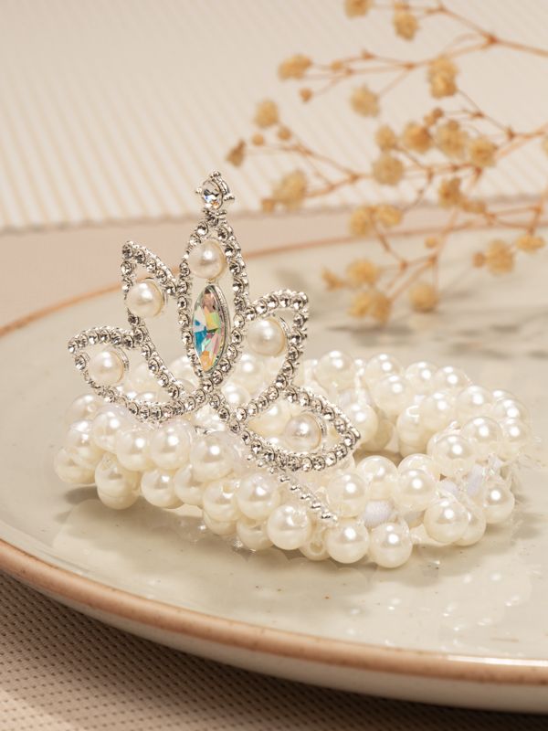Moña con Perlas e Imitación de Gema Brillante