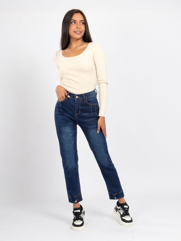 Mom Fit Jean de Bota Recta con Botón 3013