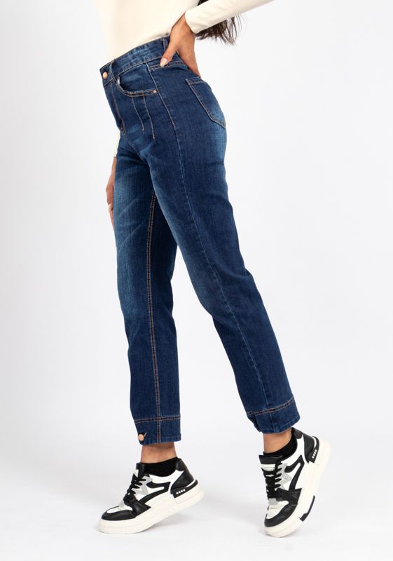 Mom Fit Jean de Bota Recta con Botón 3013