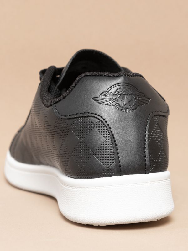 Zapatilla estilo urbano con Diseño en Rombos PU18