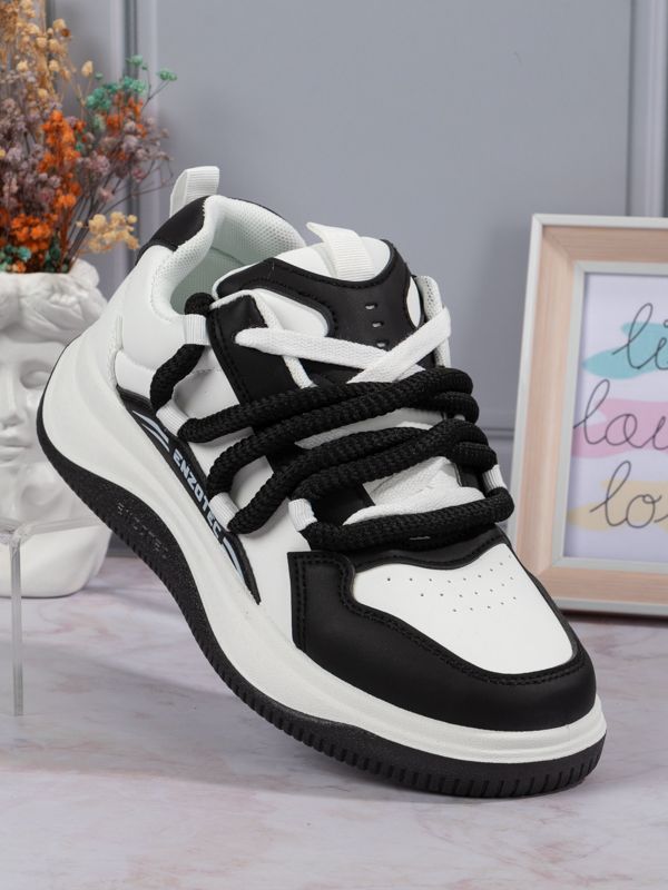 Zapatilla tipo Skate Thick Laces PU28BW