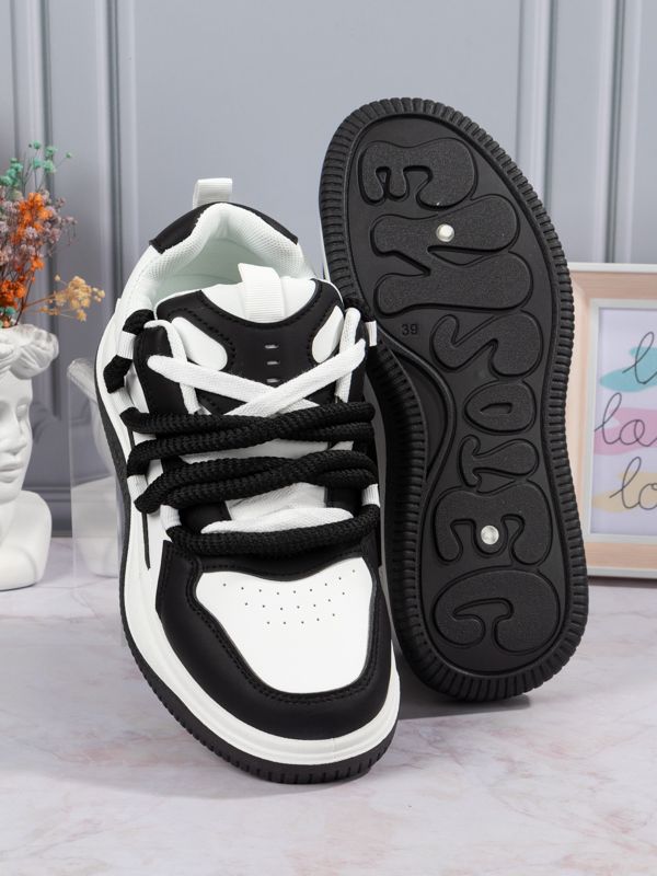 Zapatilla tipo Skate Thick Laces PU28BW
