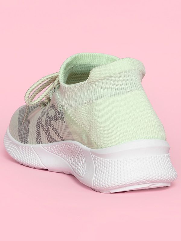 Tenis de dama estilo zapatillas con diseño CA14