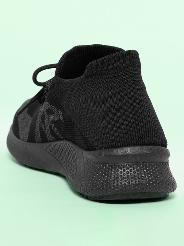 Tenis de dama estilo zapatillas con diseño CA14