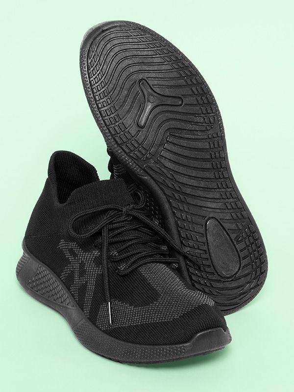 Tenis de dama estilo zapatillas con diseño CA14