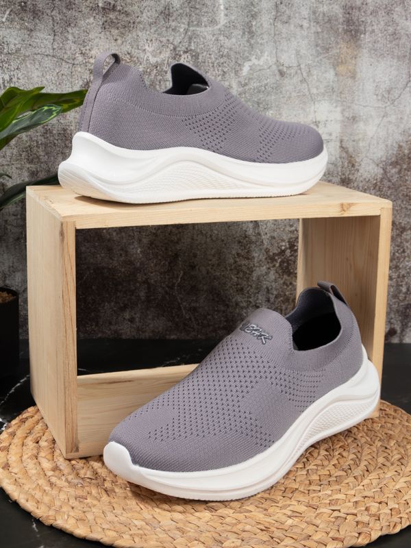 Tenis Casual Comfort Laceless 012M