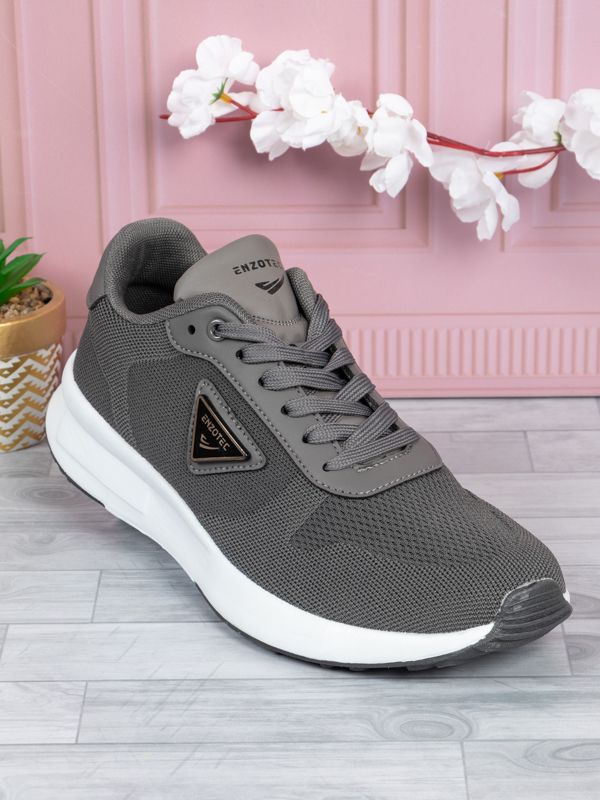 Tenis Triangle Shield estilo Sport E20W