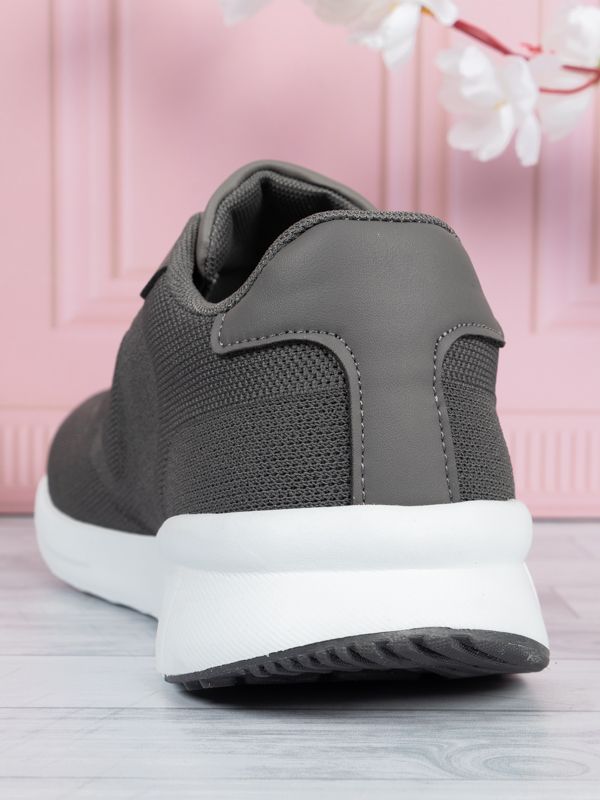 Tenis Triangle Shield estilo Sport E20W