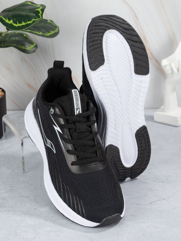 Tenis Sport Winged Motif D016W