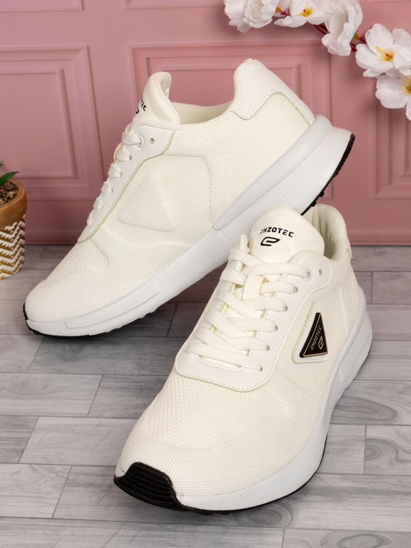 Tenis Triangle Shield estilo Sport E20W