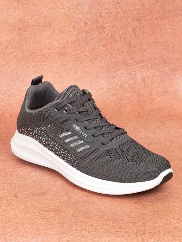 Tenis para Hombre estilo Sport con líneas 650M