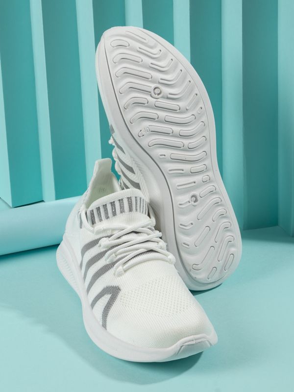 Tenis para dama tipo zapatillas con diseño C072