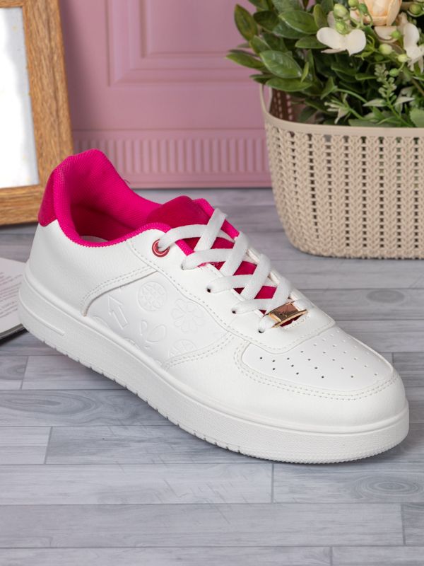 Zapatilla Retro Urbana con Diseño Grabado PU19