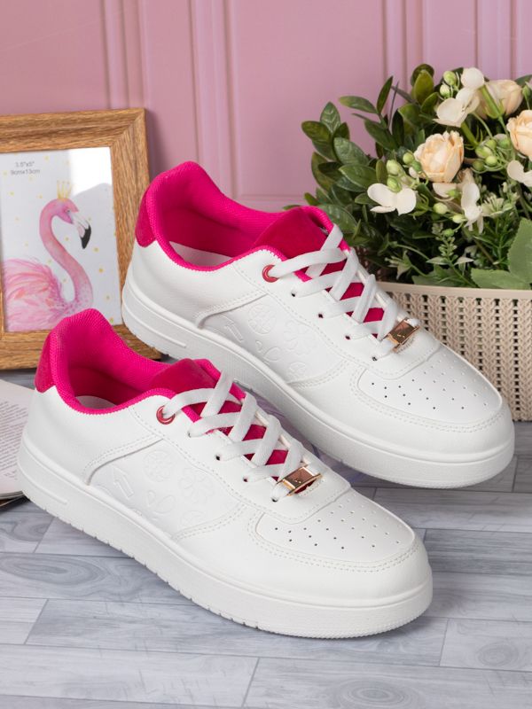 Zapatilla Retro Urbana con Diseño Grabado PU19