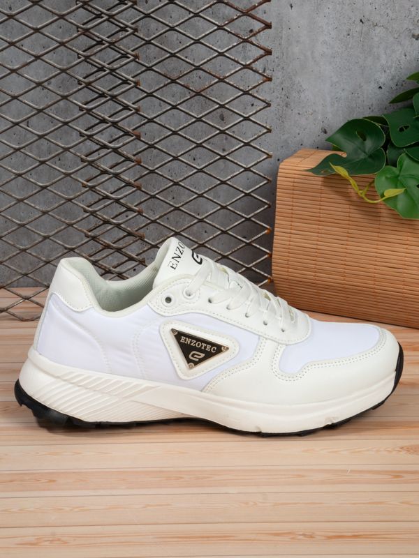Tenis Runner Triangle Shield ED65M