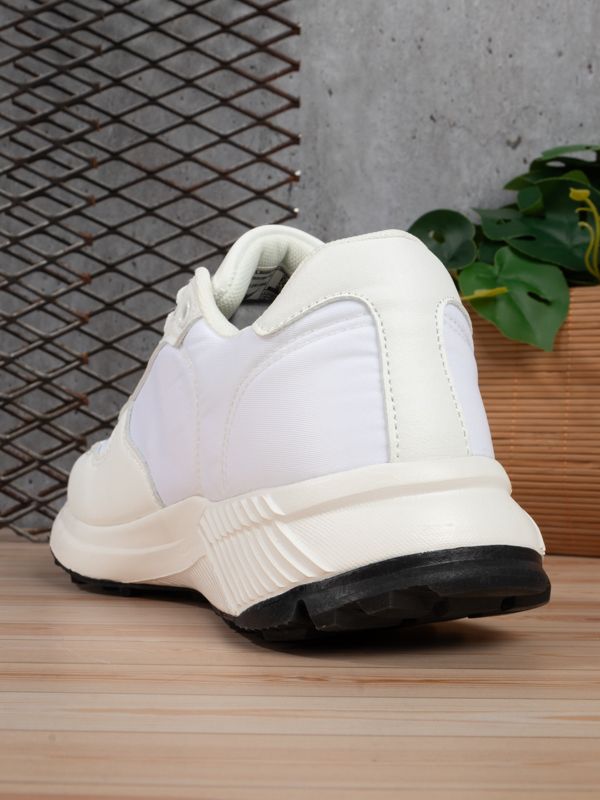 Tenis Runner Triangle Shield ED65M