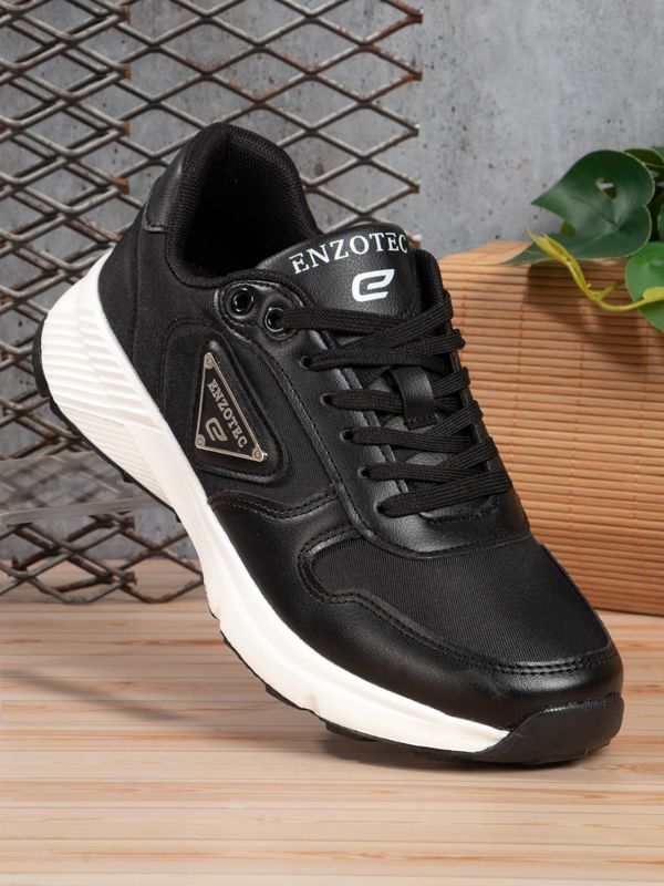 Tenis Runner Triangle Shield ED65M