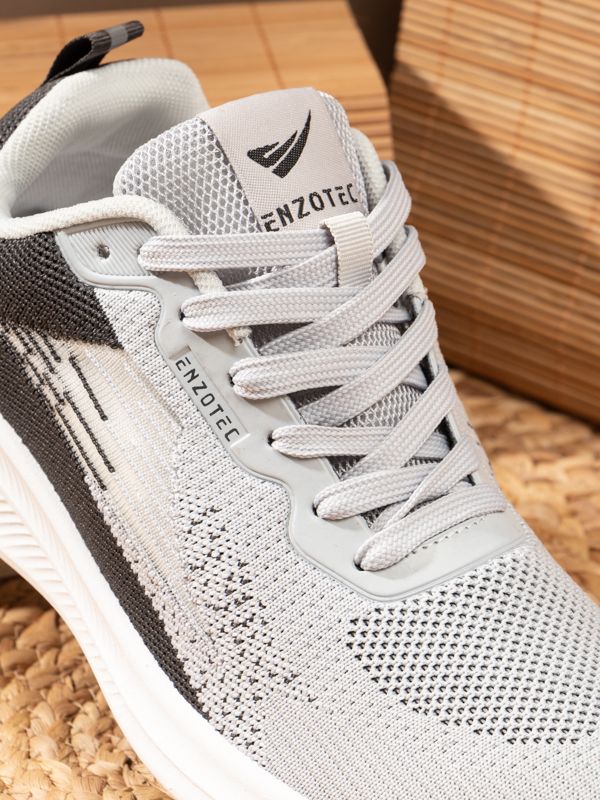 Tenis Blade Cut estilo Runner para Mujer 658