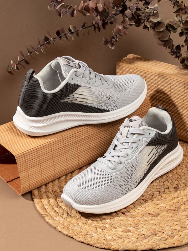 Tenis Blade Cut estilo Runner para Mujer 658