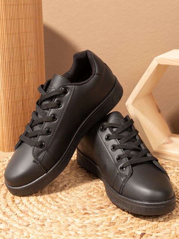 Zapatilla estilo urbano con Diseño en Rombos PU18