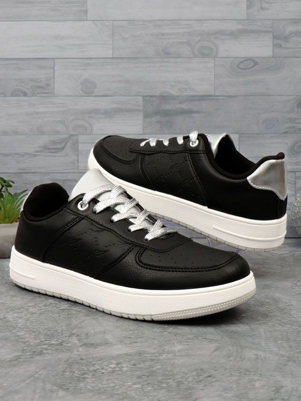 Zapatilla Retro Urbana con Diseño Grabado PU19