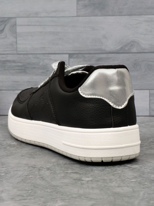 Zapatilla Retro Urbana con Diseño Grabado PU19