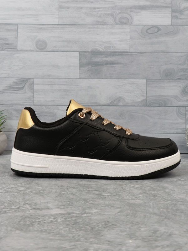 Zapatilla Retro Urbana con Diseño Grabado PU19