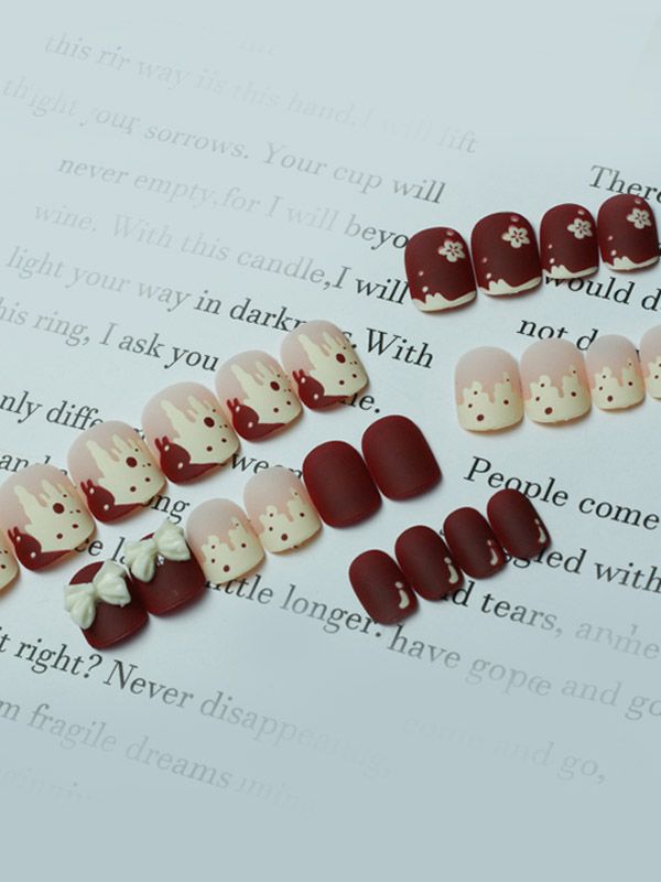 Uñas Reusables Artificiales Diseño Vinotinto y Beige XZ015