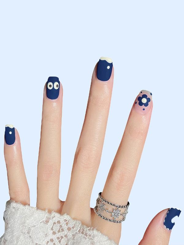 Uñas Artificiales Reusables Decorado Azul con Blanco XZ036