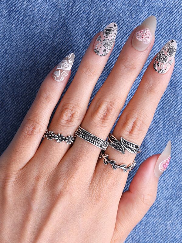 Uñas Falsas Reutilizables Diseño Corazones con Relieve XZ167