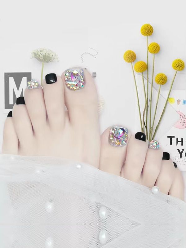 Uñas Sintéticas para Pies Diseño Negro y Plateado con Pedrería XZ138