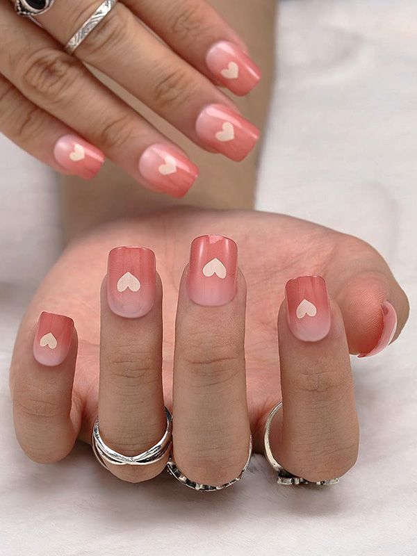 Uñas Artificiales Reusables con Corazones MF194