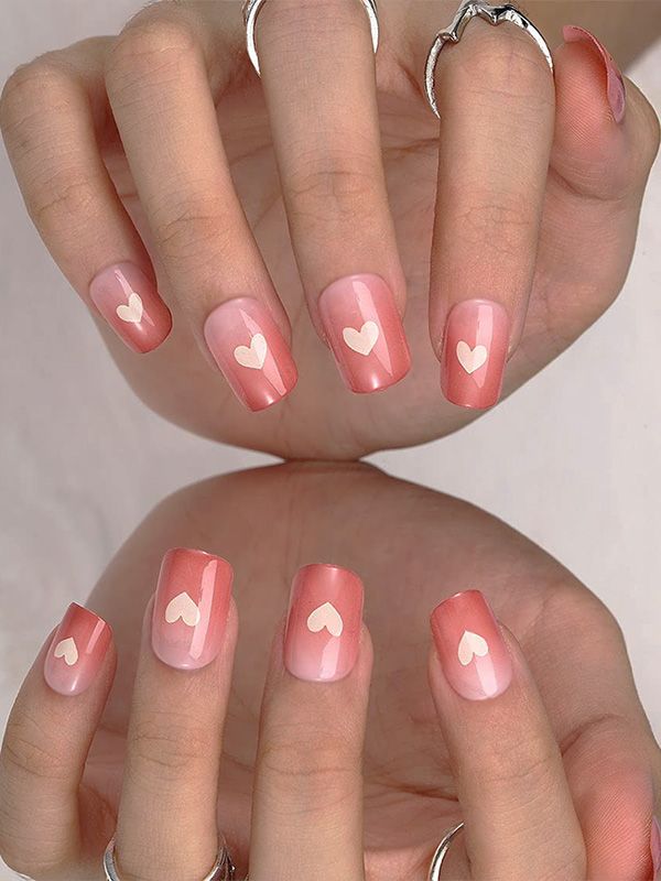 Uñas Artificiales Reusables con Corazones MF194