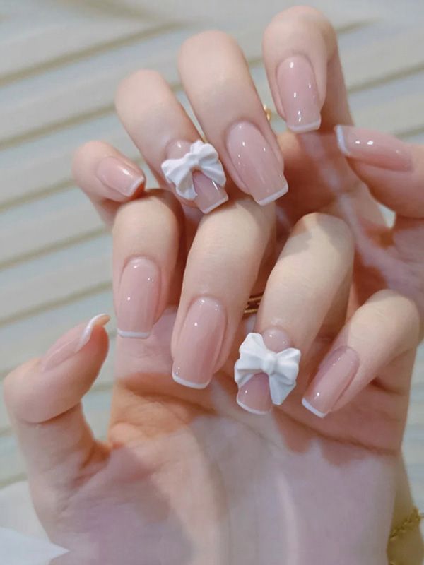 Uñas Postizas Reutilizables Decorado Francés con Moño XZ050