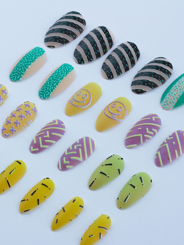 Uñas Falsas Reutilizables Diseño Geometric colorful Relief XZ170