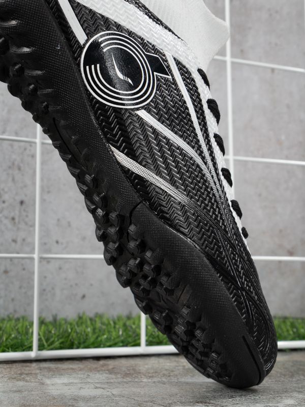 Zapatillas tipo Botín de Futsal for Men H13GM