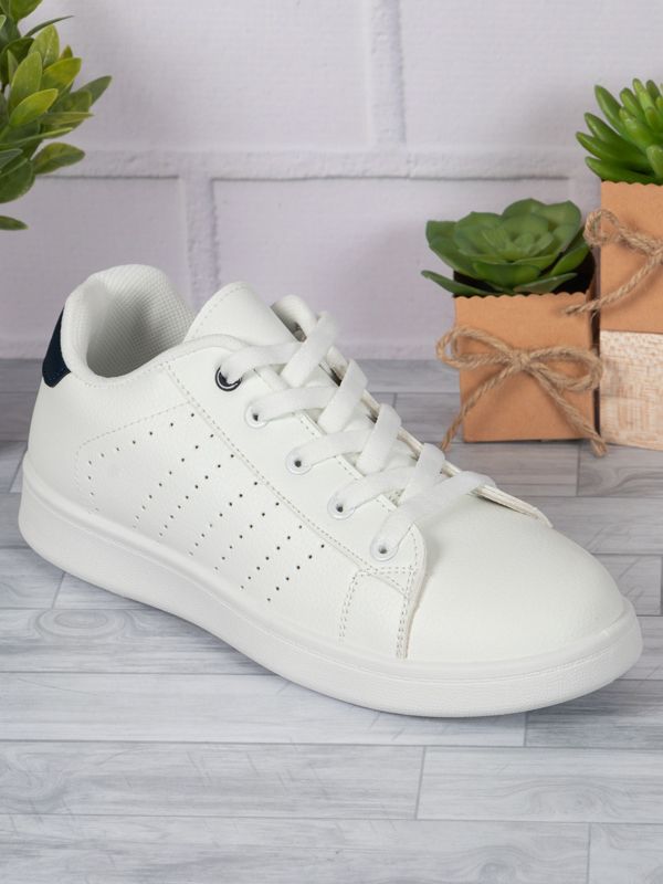 Fábrica de zapatillas urbanas 2025