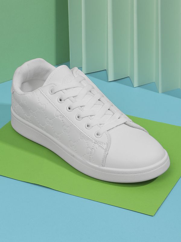 Zapatilla con letras Grabadas estilo Urbano PU18M