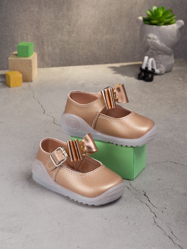 Zapatos tipo Mafalda para bebitas 9923K