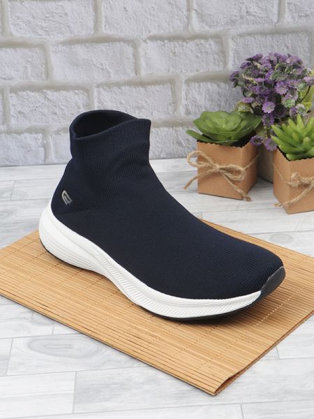 Tenis Deportivos tipo Bota sin cordones EH01