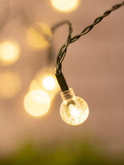 Luces Led Decorativas Diseño en Flores y Bolitas de 2 Mts