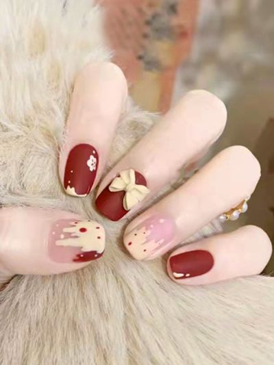 Uñas Reusables Artificiales Diseño Vinotinto y Beige XZ015