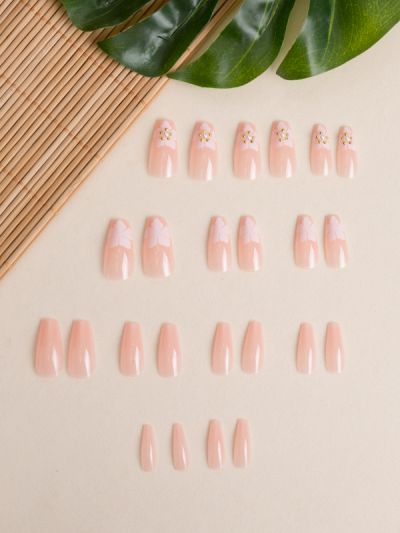 Uñas Sintéticas Reusables Flores con Detalle en Pedrería Z244